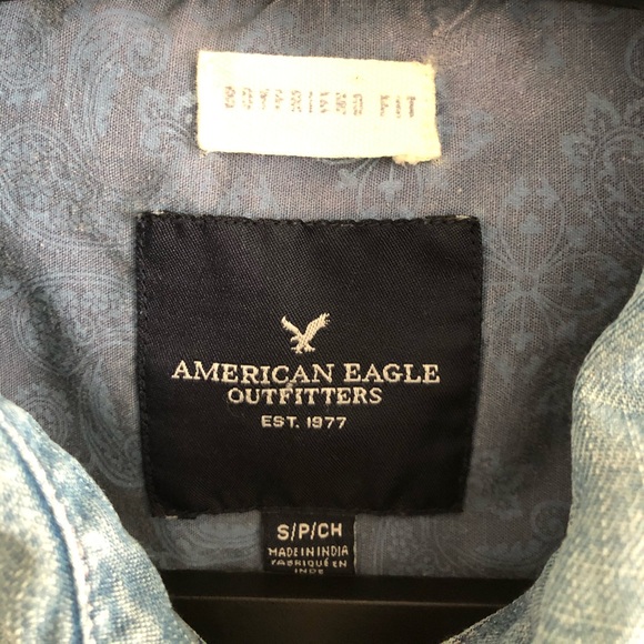 AMERICAN EAGLE Boyfriend Fit Denim Top - Picture 3 of 4